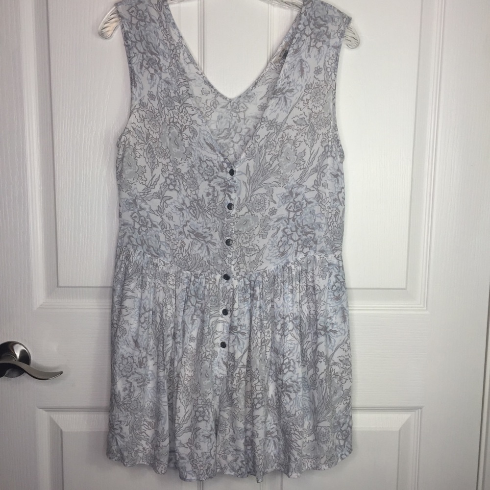 Ecote Sleeveless Floral Romper